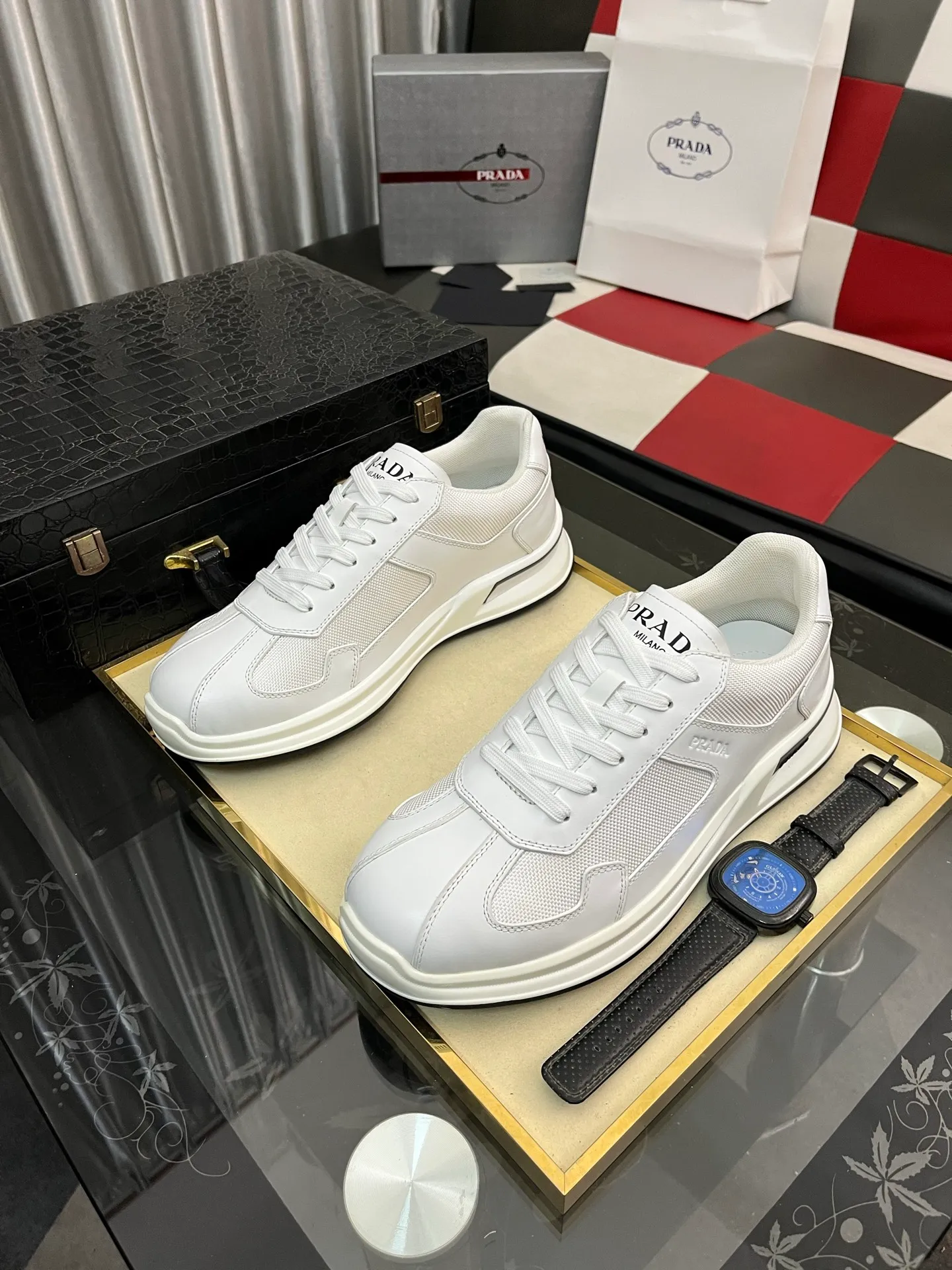 Men's shoes 💰600⌚️⌚️【PRADA】Prada casual shoes, originally developed 1:1, made of high-mercerized cowhide with imported cowhide, silk sheepskin lining, rubber outsole, comfortable and soft on the foot, size: 38-442️⃣Colors available